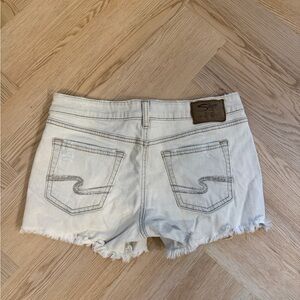 Silver Jeans White Denim Frayed Cutoff Shorts Loose Boyfriend Fit